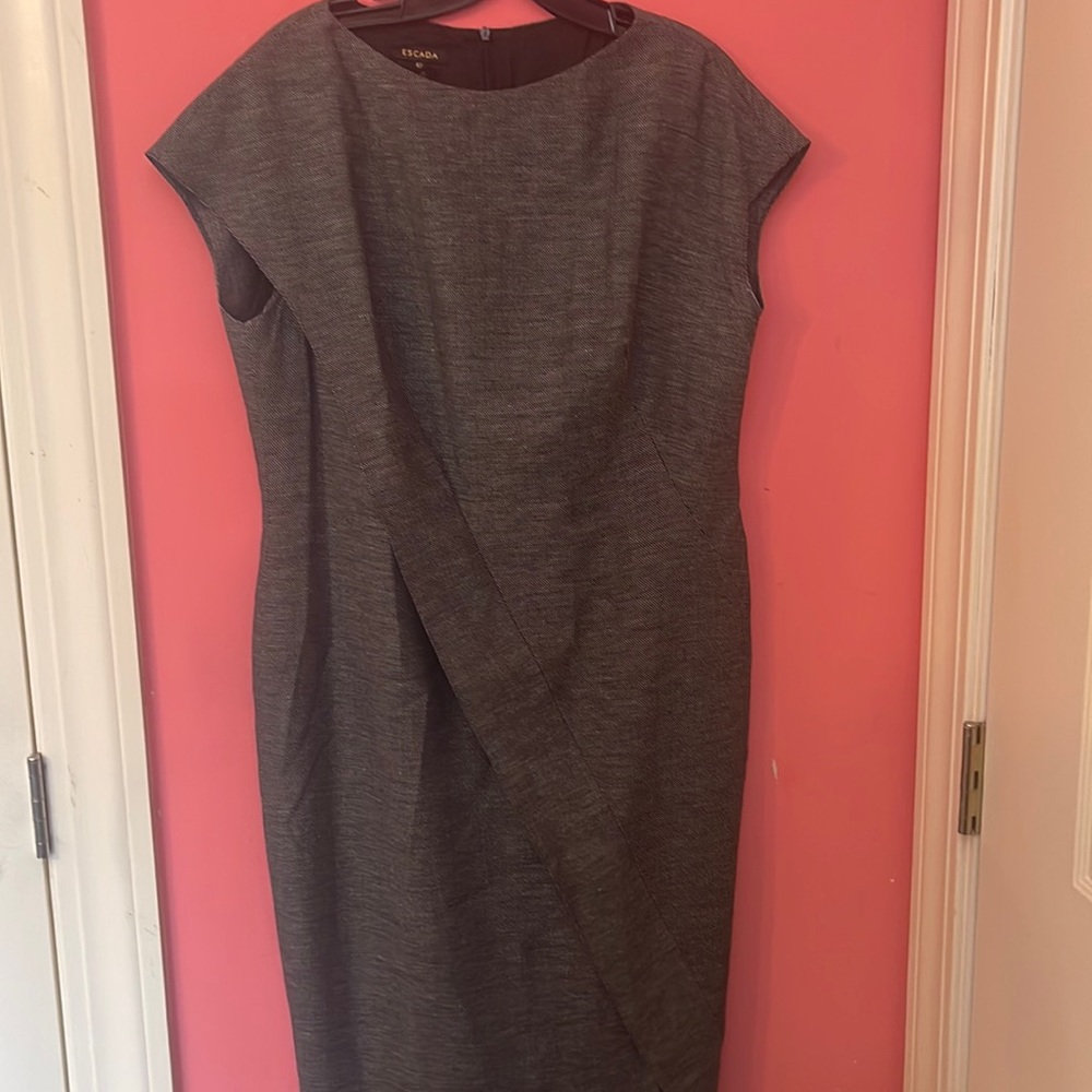 ESCADA Charcoal wool cap sleeve Sheath Dress 42
